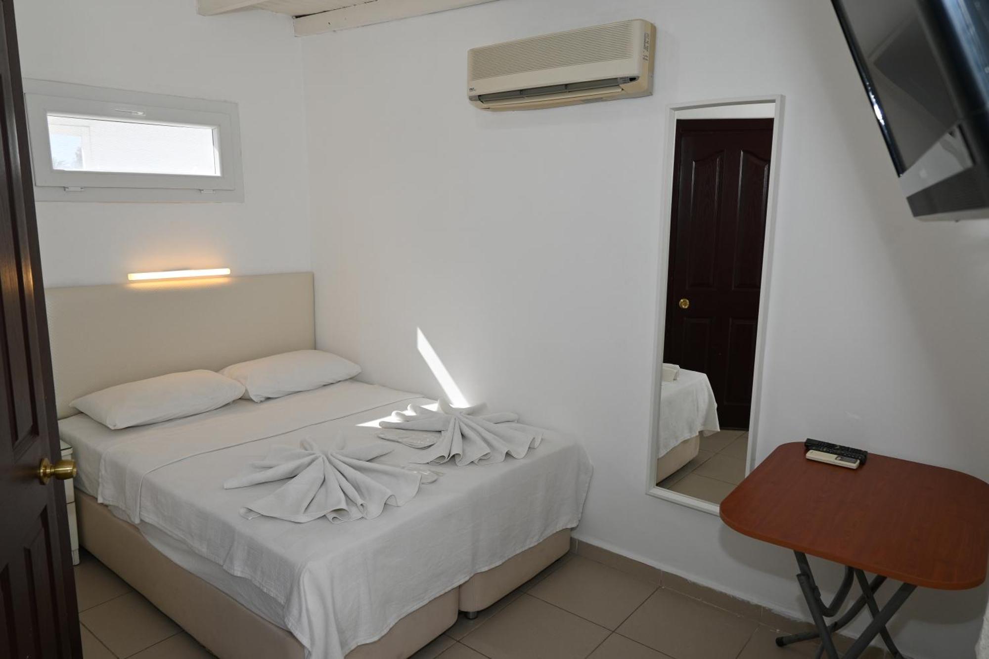 Melis Pansiyon Bodrum Exteriör bild