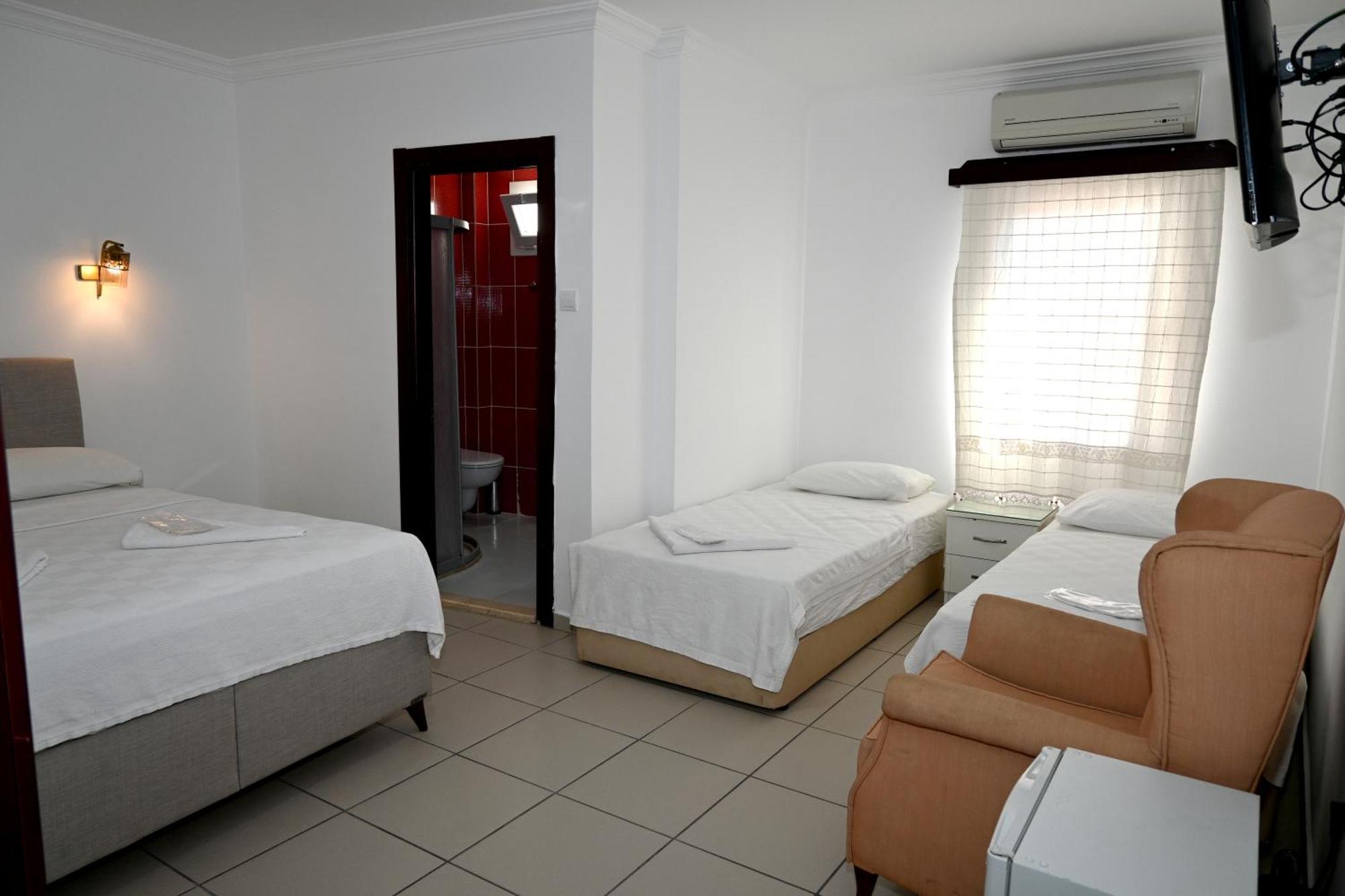Melis Pansiyon Bodrum Exteriör bild