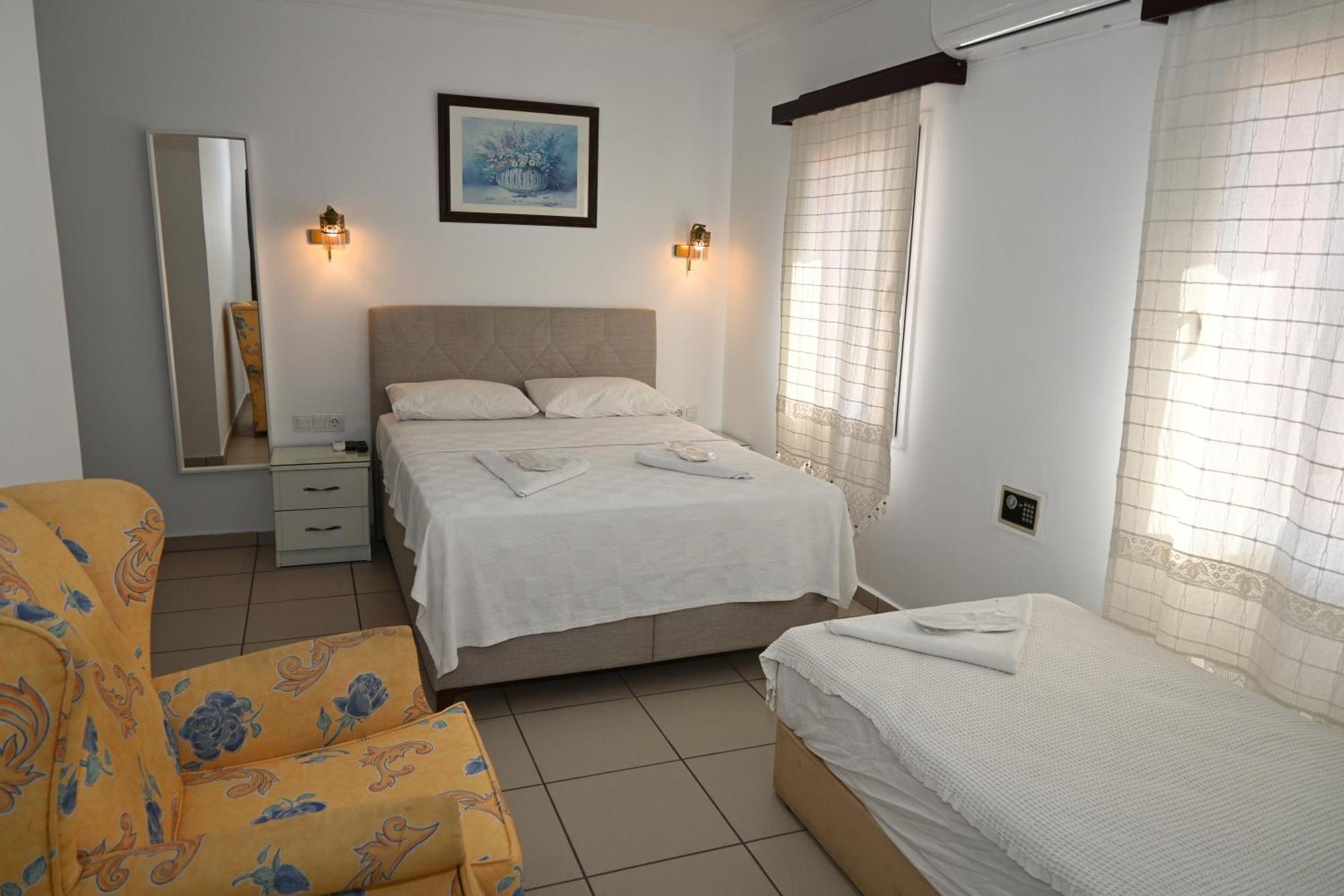 Melis Pansiyon Bodrum Exteriör bild