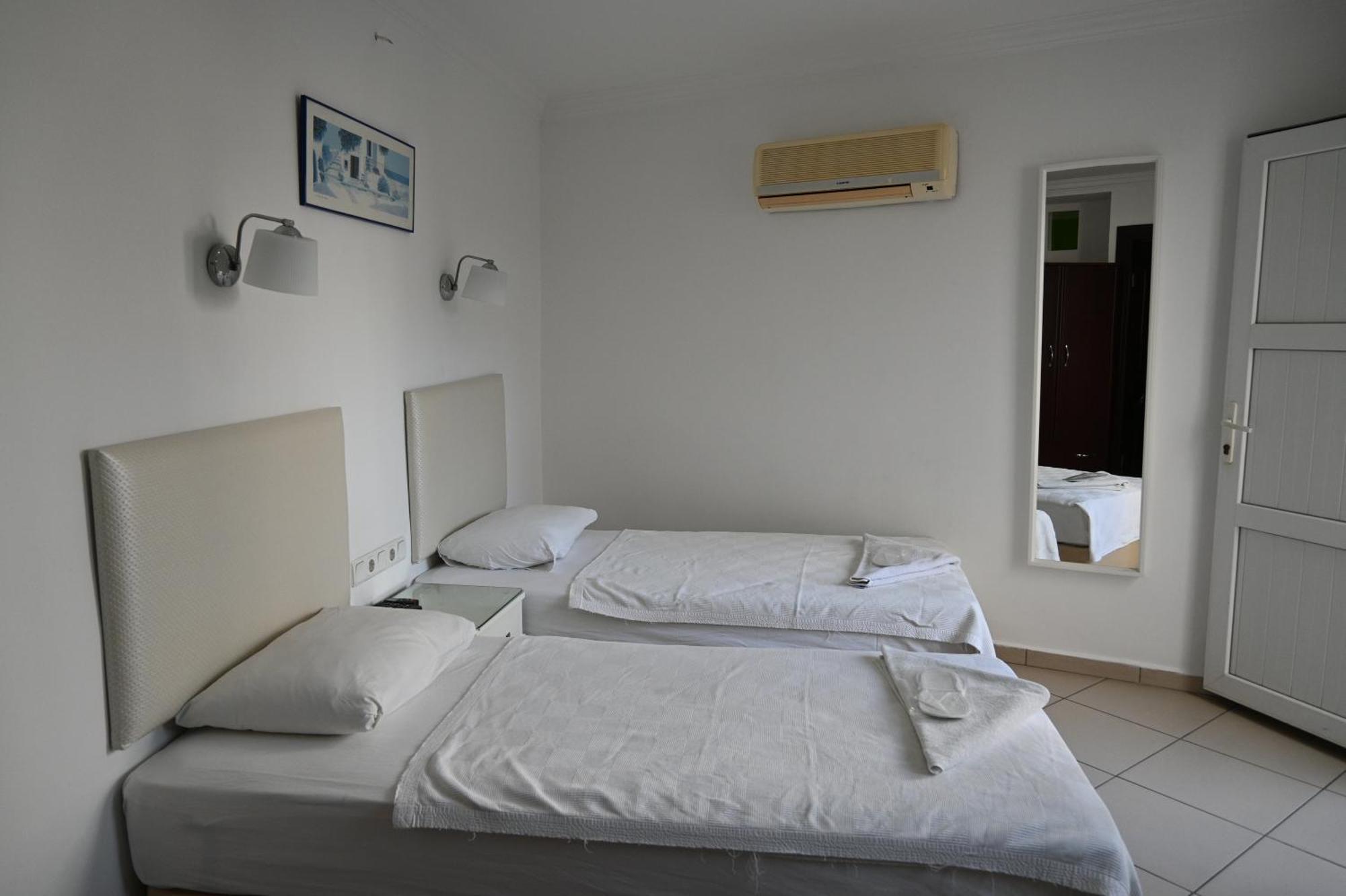 Melis Pansiyon Bodrum Exteriör bild