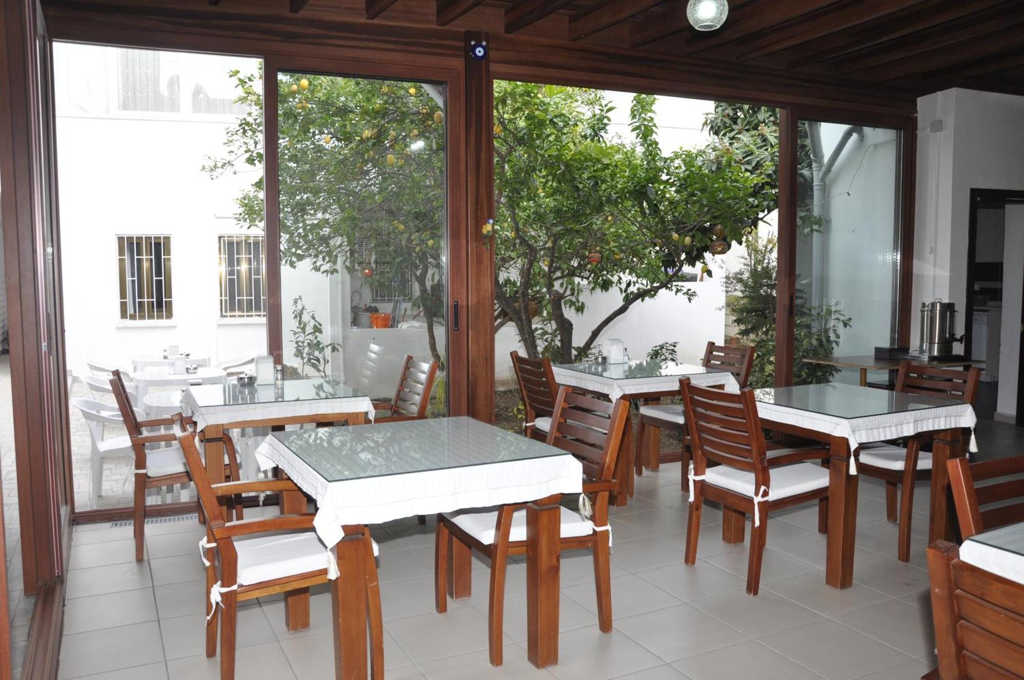 Melis Pansiyon Bodrum Exteriör bild