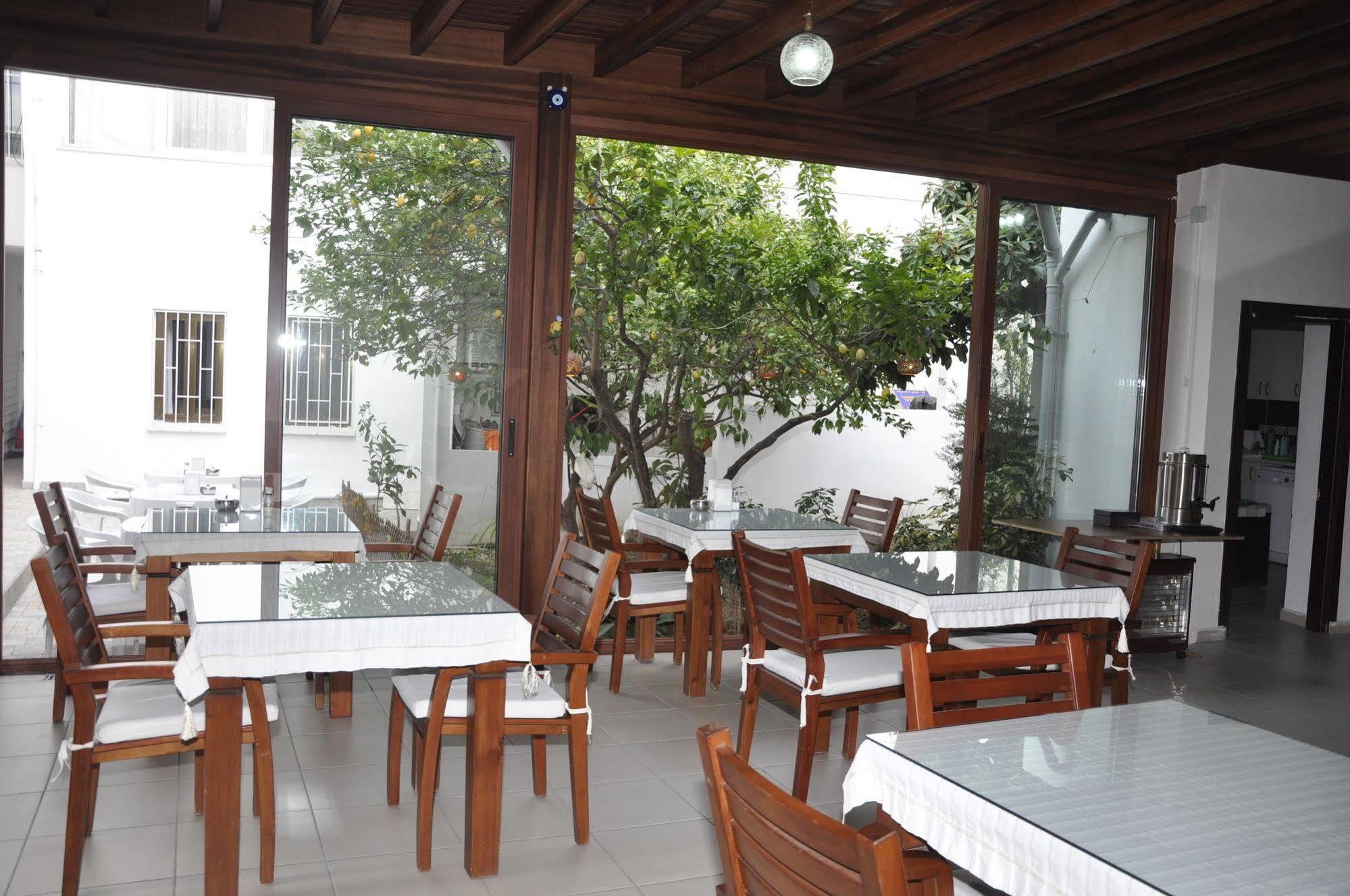 Melis Pansiyon Bodrum Exteriör bild